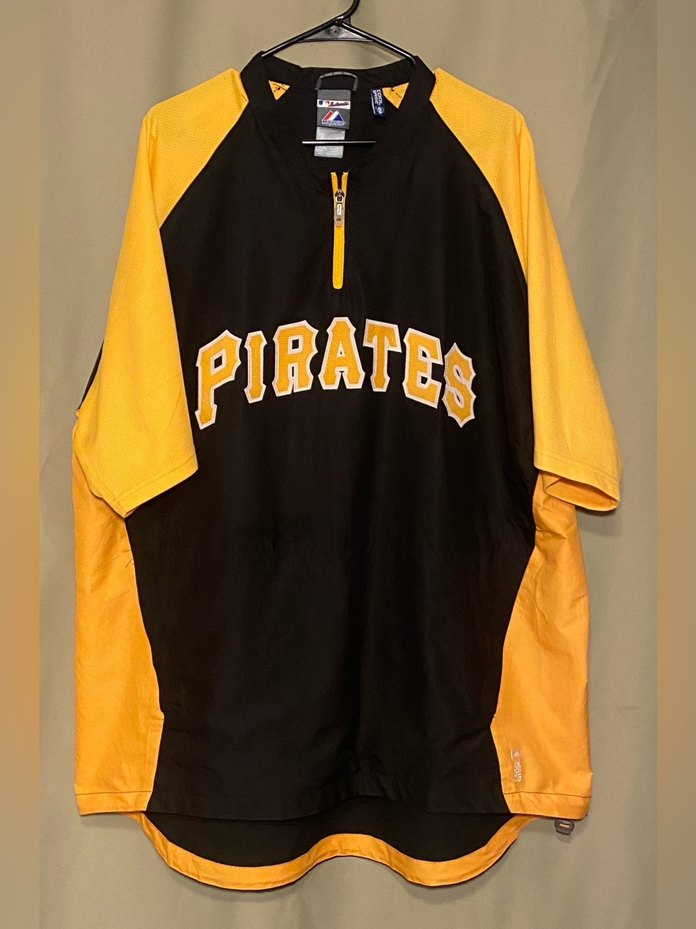 Pittsburgh Pirates MLB  Majestic Cool Base Pullover Windbreaker 1/4 zip 2XL